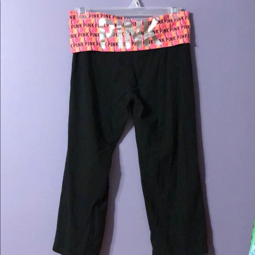 pink cropped leggings